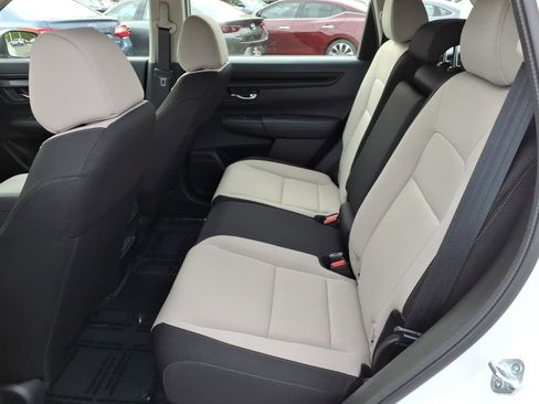Used 2023 Honda CR-V LX image 7