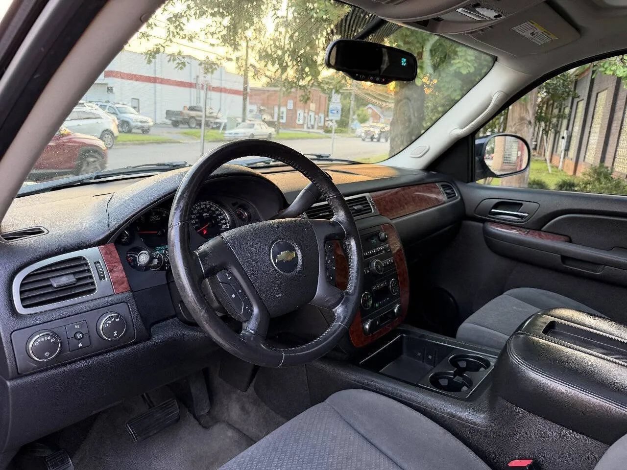 Used 2007 Chevrolet Tahoe LT AWD/4WD image 13