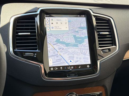 Used 2023 Volvo XC90 B6 Plus w/ Protection Package Premier image 22