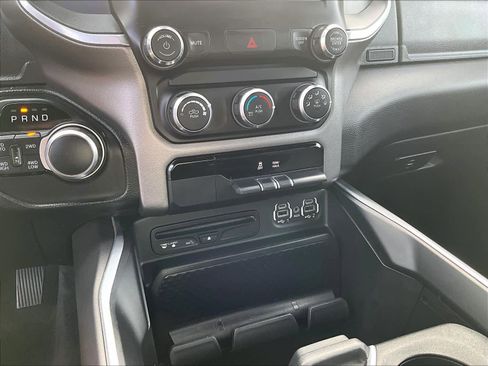 Used 2019 RAM 1500 Big Horn image 25
