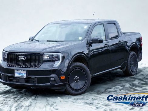 Used 2025 Ford Maverick Lobo image 1