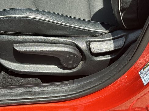 Used 2022 Kia Forte GT-Line w/ GT-Line Premium Package FWD image 27