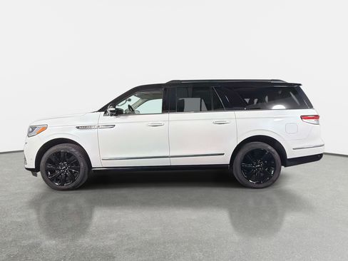Used 2024 Lincoln Navigator L Black Label AWD/4WD image 13