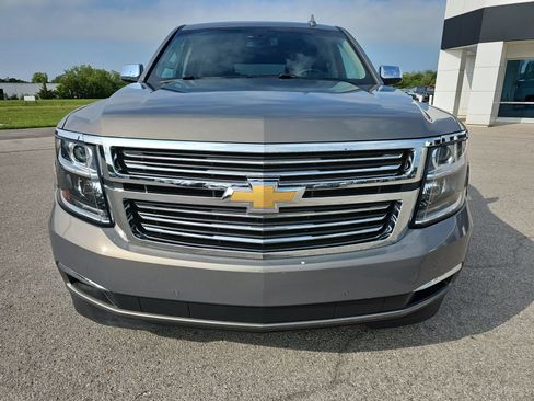Used 2017 Chevrolet Suburban Premier AWD/4WD image 3