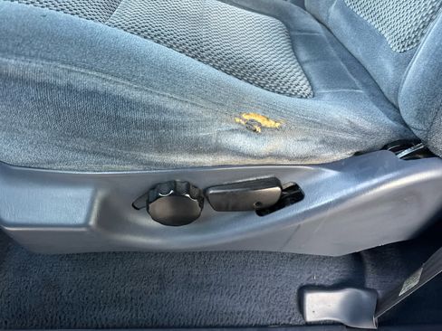 Used 2001 Ford F250 XLT image 11