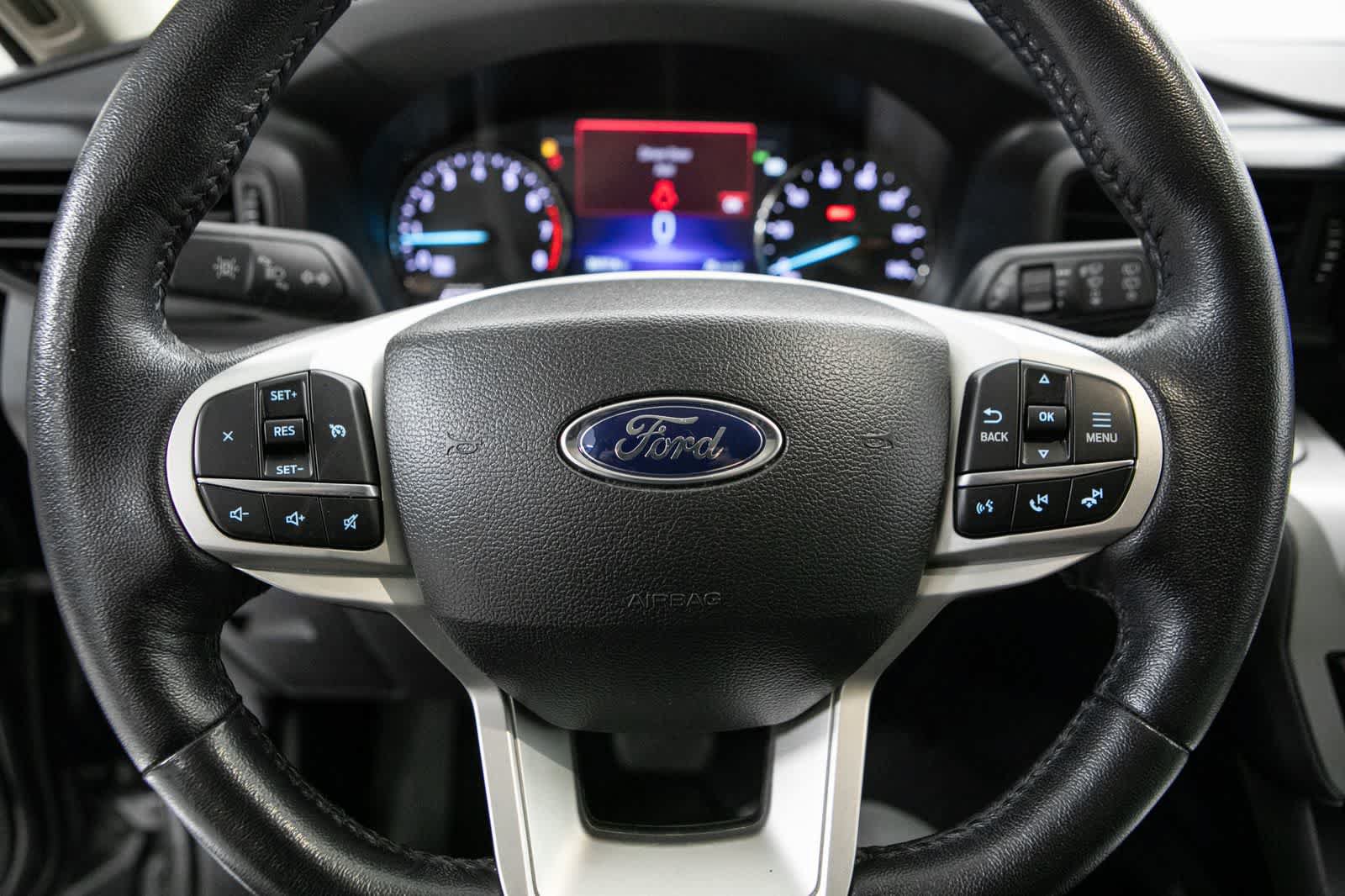 Used 2023 Ford Explorer XLT RWD image 14