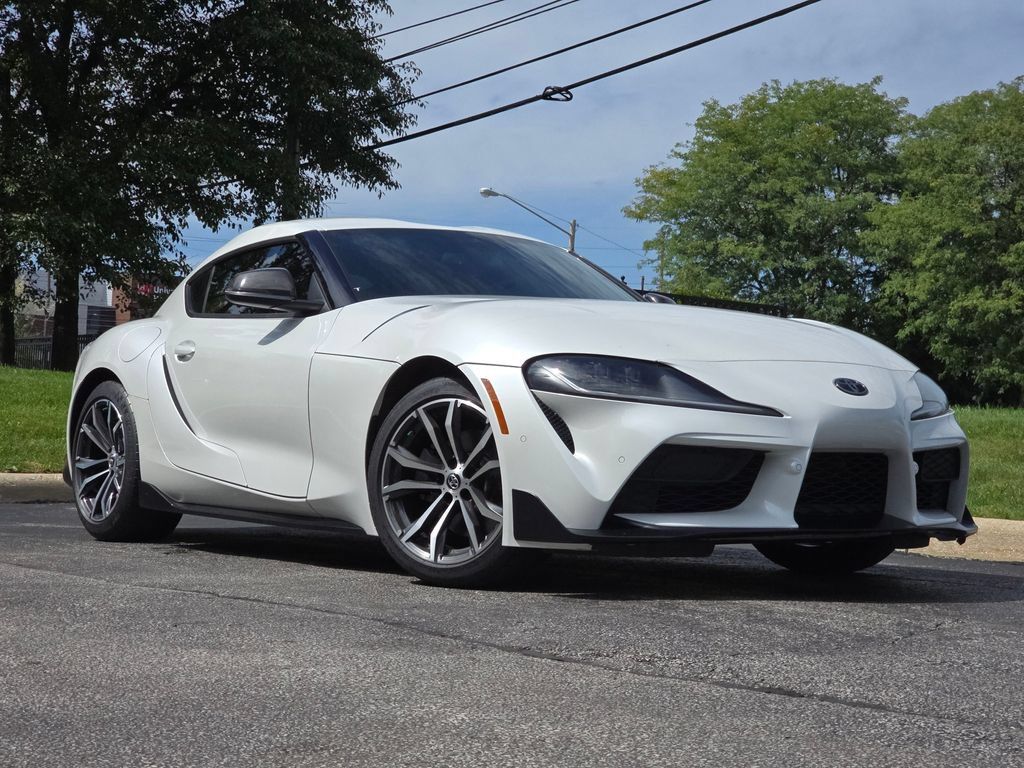 Used 2022 Toyota Supra w/ Safety & Technology Package RWD image 2