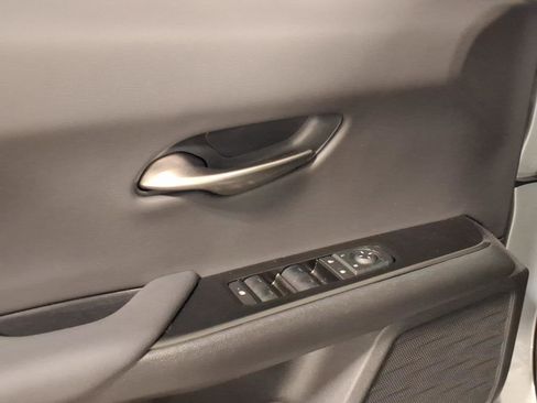 New 2026 Lexus UX 300h AWD image 4