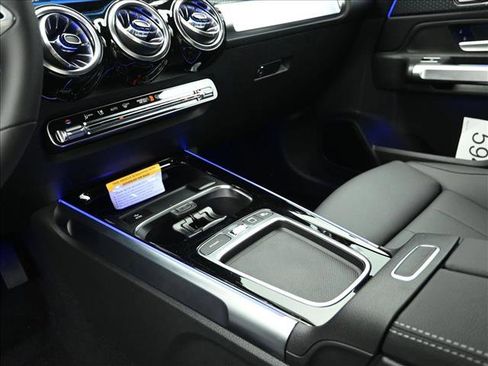 New 2026 Mercedes-Benz GLB 250 4MATIC image 13