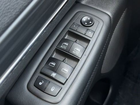 Used 2021 Jeep Grand Cherokee Limited X image 30