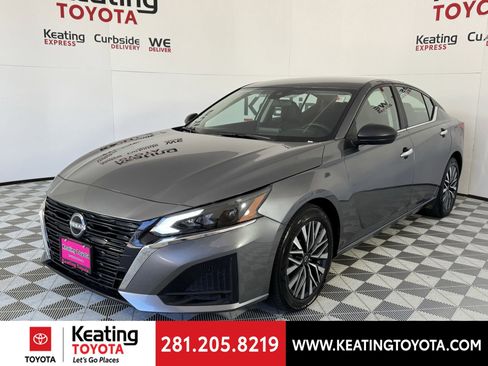 Used 2025 Nissan Altima 2.5 SV image 9