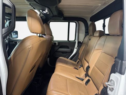 Used 2023 Jeep Gladiator Overland w/ Popular Equipment Package image 24