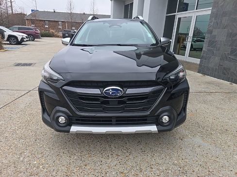 Used 2023 Subaru Outback Touring image 4