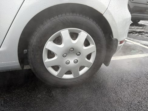 Used 2011 Volkswagen Golf TDI image 33