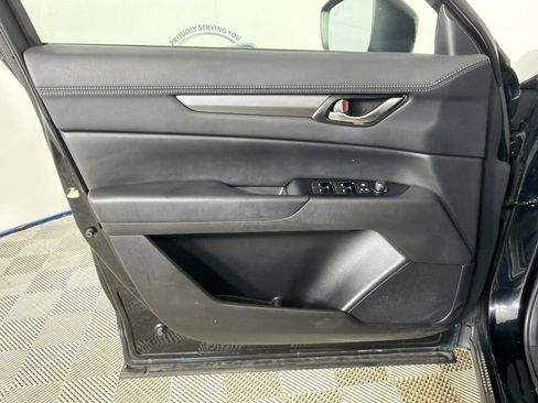 Used 2019 MAZDA CX-5 Touring image 10