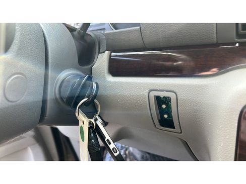 Used 2006 Ford Freestar Limited FWD image 20