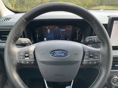 New 2025 Ford Maverick Lobo image 19