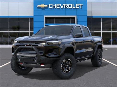 New 2026 Chevrolet Colorado ZR2 w/ Off-Road Front Bumper Package AWD/4WD image 6