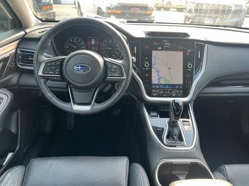 Used 2024 Subaru Outback Touring AWD/4WD image 17
