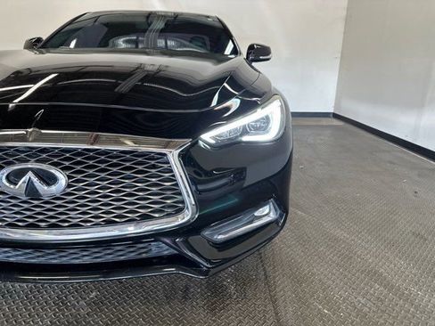 Used 2017 INFINITI Q60 2.0t w/ Premium Plus Package 2.0T image 9