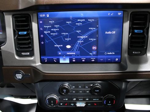 Used 2022 Ford Bronco Outer Banks AWD/4WD image 6