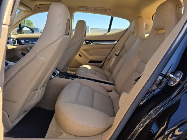 Used 2016 Porsche Panamera 4 AWD/4WD image 20