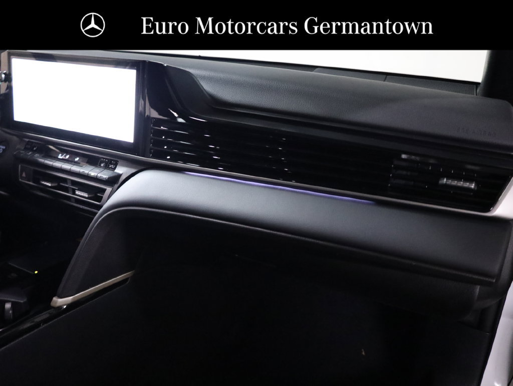 Used 2025 Toyota Camry XSE FWD image 60