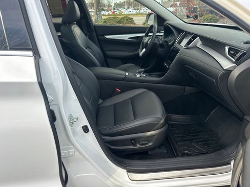 Used 2021 INFINITI QX50 Luxe image 13