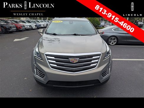 Used 2019 Cadillac XT5 Luxury image 2