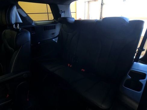 Used 2024 Hyundai Palisade Calligraphy image 23