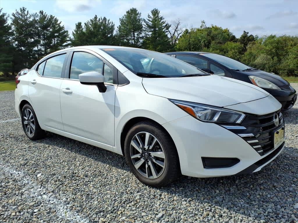 Used 2024 Nissan Versa SV FWD image 14