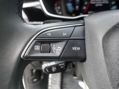 Used 2025 Audi Q3 2.0T Premium w/ Convenience Package image 13