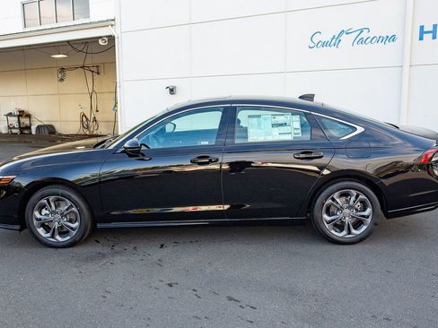 New 2026 Honda Accord EX-L image 9