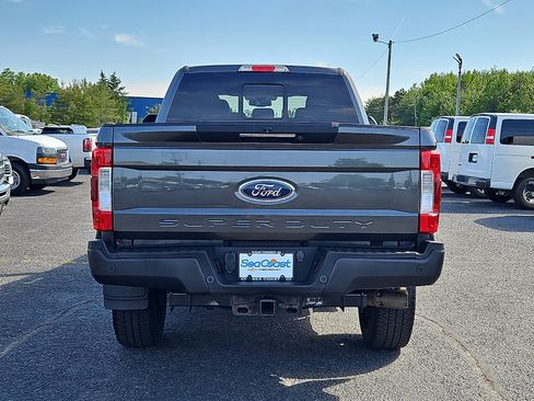 Used 2019 Ford F350 Lariat w/ Lariat Ultimate Package AWD/4WD image 5