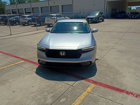 Used 2025 Honda Accord LX image 5