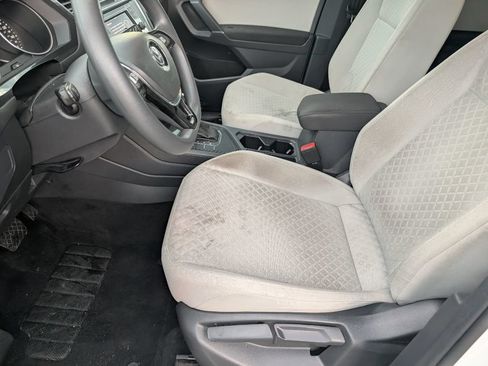 Used 2020 Volkswagen Tiguan S FWD image 9