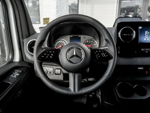 Used 2026 Mercedes-Benz Sprinter 2500 image 16
