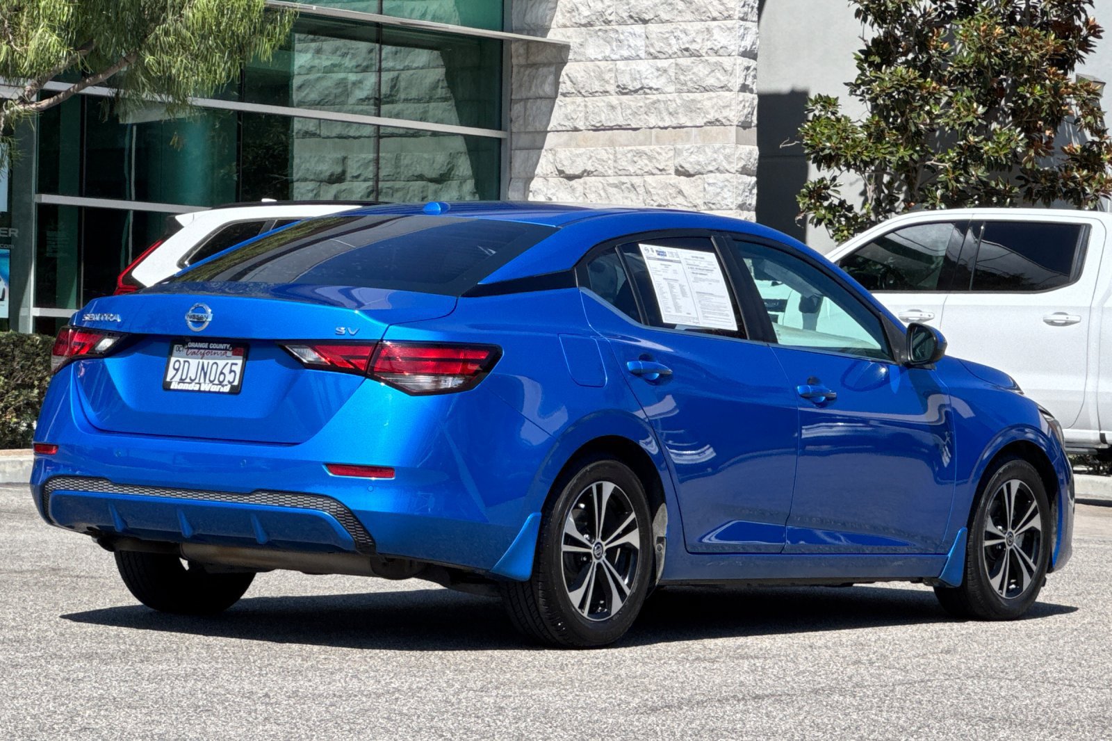 Used 2022 Nissan Sentra SV w/ All-Weather Package FWD image 4
