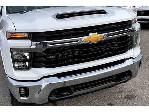 Used 2024 Chevrolet Silverado 3500 LT w/ Convenience Package image 33