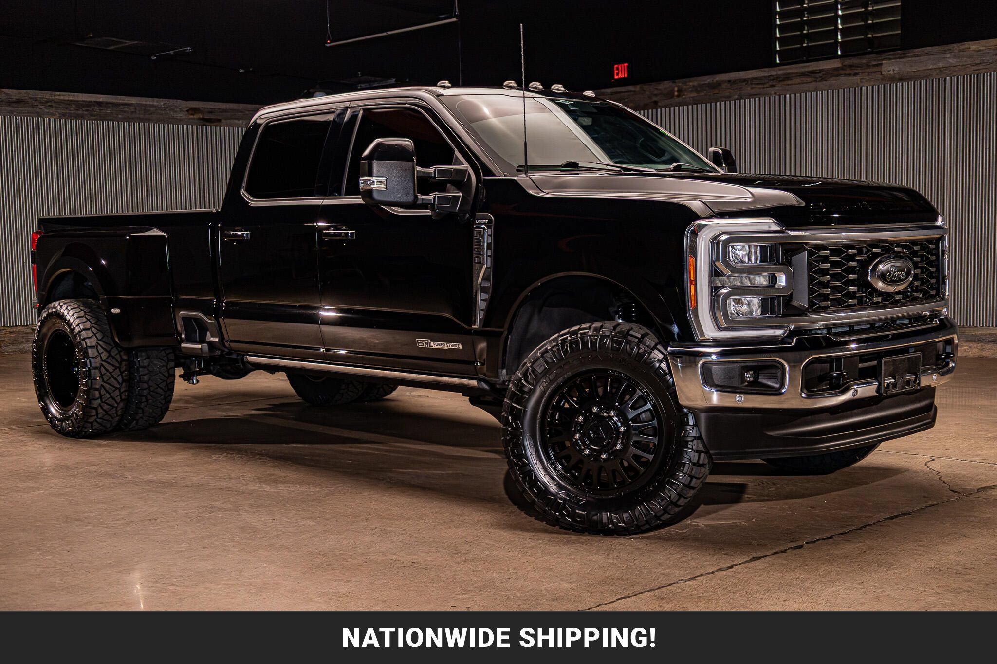 Used 2023 Ford F350 Lariat w/ Lariat Ultimate Package AWD/4WD image 1