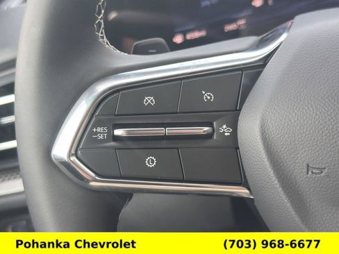 New 2026 Chevrolet Traverse LT w/ Midnight/Sport Edition AWD/4WD image 12