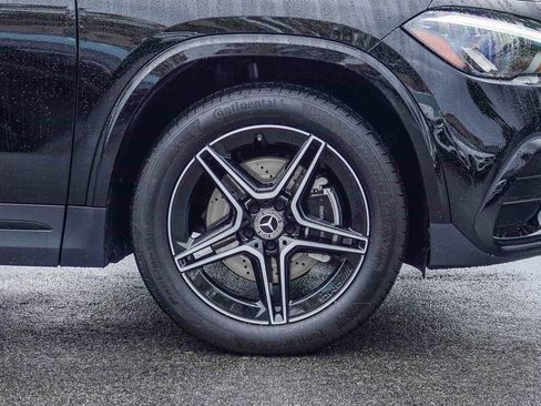 Certified 2025 Mercedes-Benz GLA 250 image 11