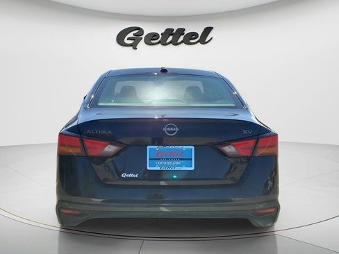 Used 2024 Nissan Altima 2.5 SV image 6