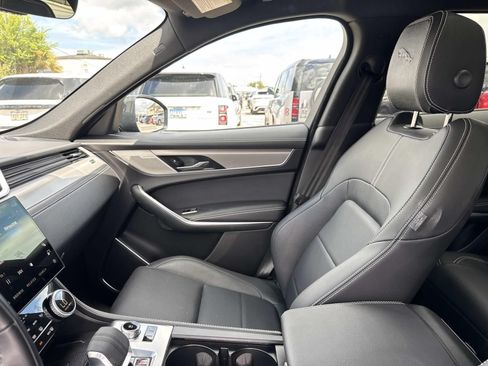 Used 2026 Jaguar F-PACE R-Dynamic S AWD/4WD image 16