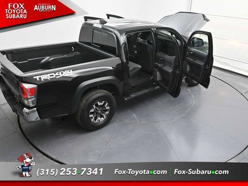 Used 2023 Toyota Tacoma TRD Off-Road image 34