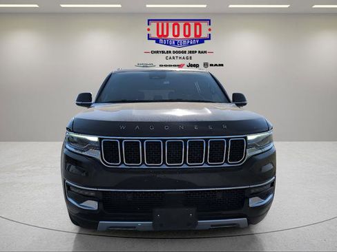 Used 2023 Jeep Wagoneer L Series II image 8