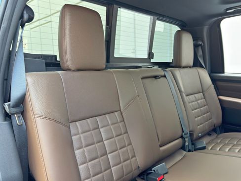 Used 2024 Nissan Titan Platinum Reserve w/ Moonroof Package AWD/4WD image 38