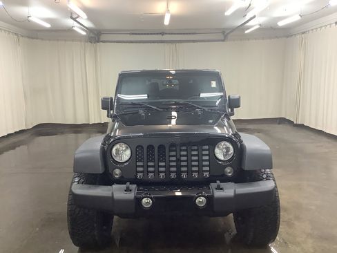 Used 2017 Jeep Wrangler Sport image 3