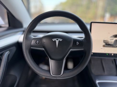 Used 2023 Tesla Model 3 Performance image 43