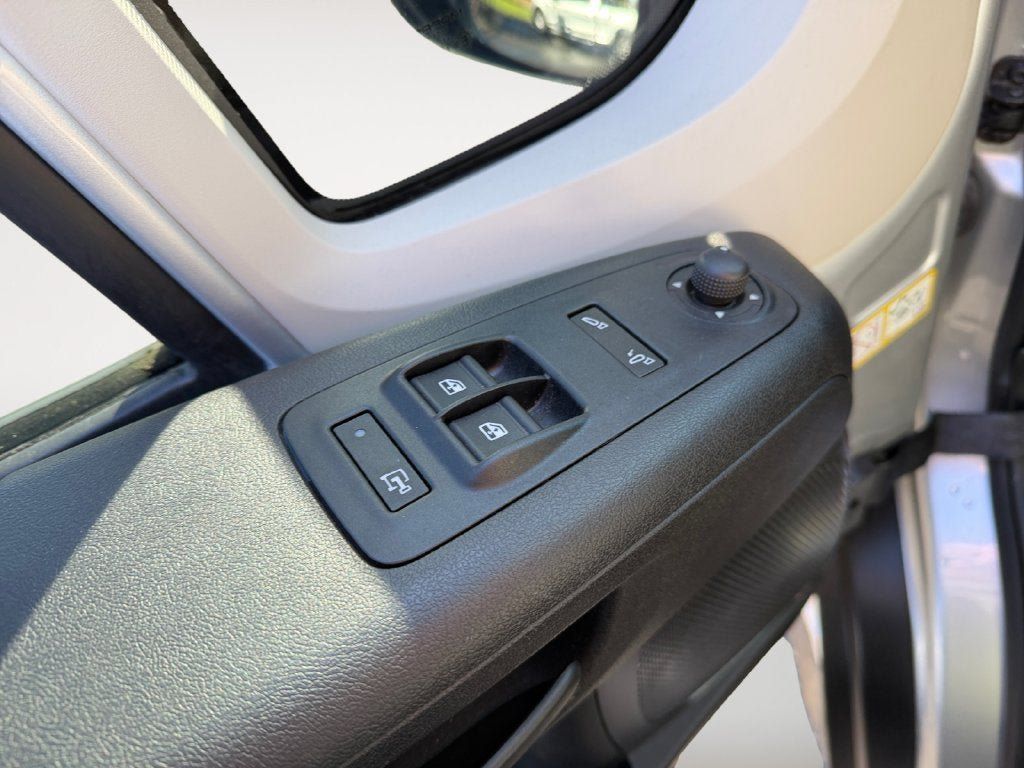 Used 2021 RAM ProMaster 1500 w/ Convenience Group FWD image 21